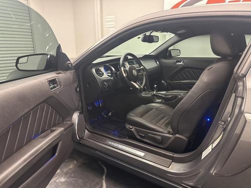 2011 Ford Mustang GT Premium