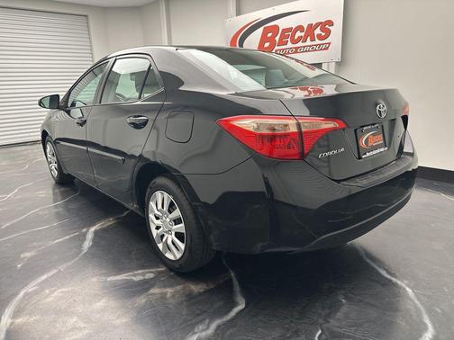 Black Sand Pearl 2017 Toyota Corolla LE