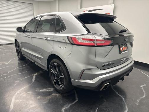 2020 Ford Edge ST