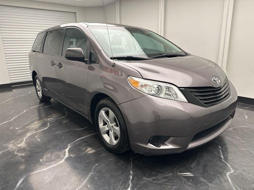 2013 Toyota Sienna SE