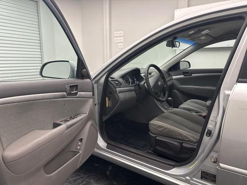 2010 Hyundai SONATA GLS