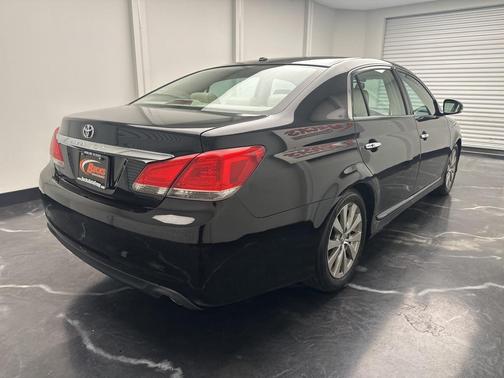 2011 Toyota Avalon Limited