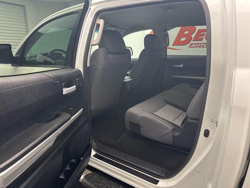 Super White 2016 Toyota Tundra SR5