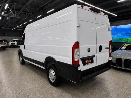 Bright White Clearcoat 2023 RAM ProMaster 2500 High Roof
