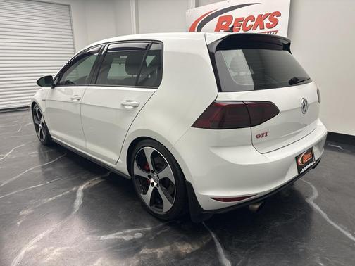 2017 Volkswagen Golf GTI 2.0T Autobahn 4-Door