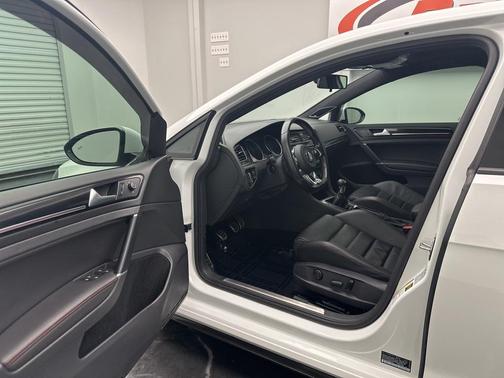 2017 Volkswagen Golf GTI 2.0T Autobahn 4-Door