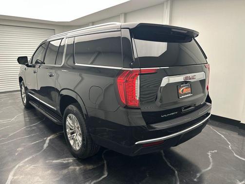 Onyx Black 2021 GMC Yukon XL SLT