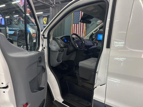 Oxford White 2017 Ford Transit-150 Base