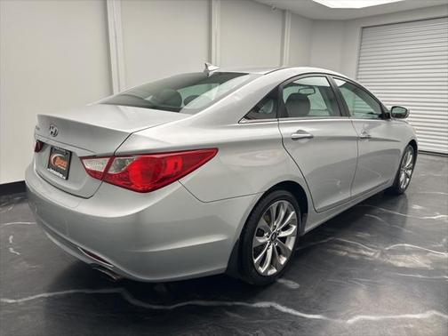 2012 Hyundai SONATA SE