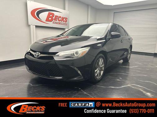 Midnight Black Metallic 2016 Toyota Camry SE