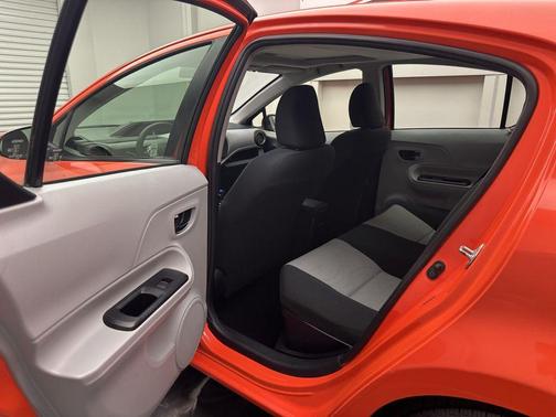 Habanero 2012 Toyota Prius c Three