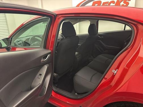 2016 Mazda Mazda3 i Sport
