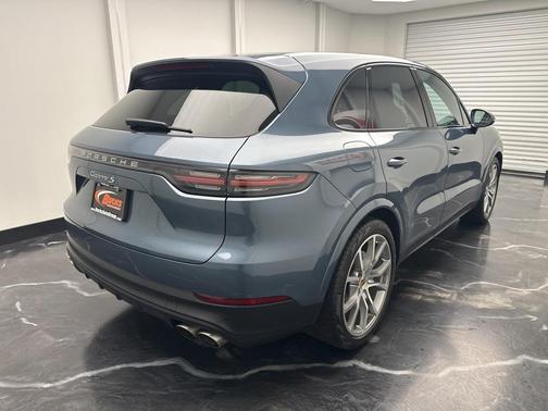 2019 Porsche Cayenne S