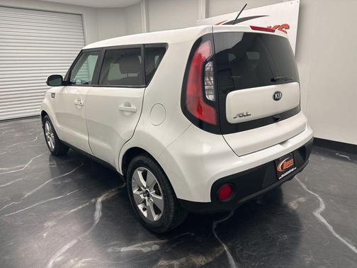 Clear White 2019 Kia Soul Base