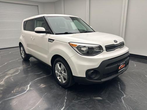 Clear White 2019 Kia Soul Base