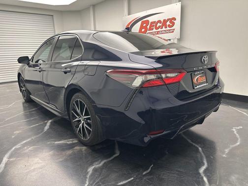 Blueprint 2021 Toyota Camry SE