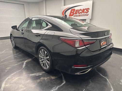 2019 Lexus ES 350 Base