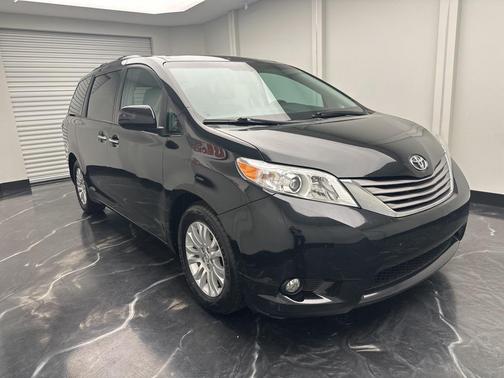 2016 Toyota Sienna XLE Premium