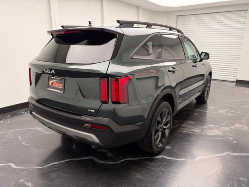 Green 2023 Kia Sorento X-Line SX Prestige
