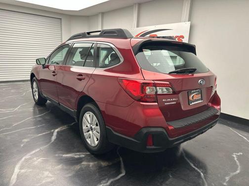 Crimson Red Pearl 2018 Subaru Outback 2.5i