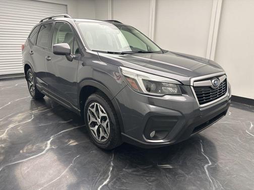 Magnetite Gray Metallic 2021 Subaru Forester Premium