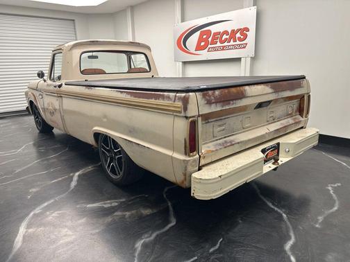 1965 Ford F100 Base
