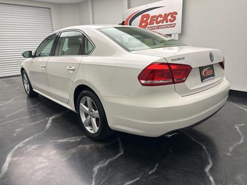 Candy White 2012 Volkswagen Passat 2.5 SE