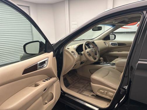 2013 Nissan Pathfinder SL