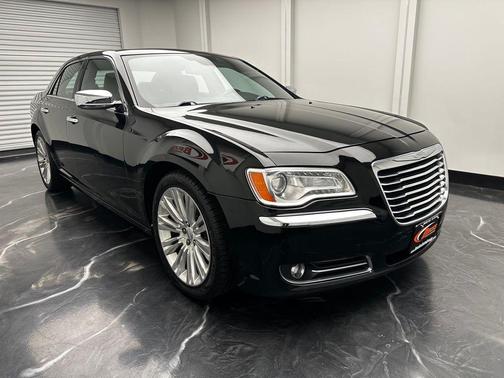 Black Clearcoat 2012 Chrysler 300 S