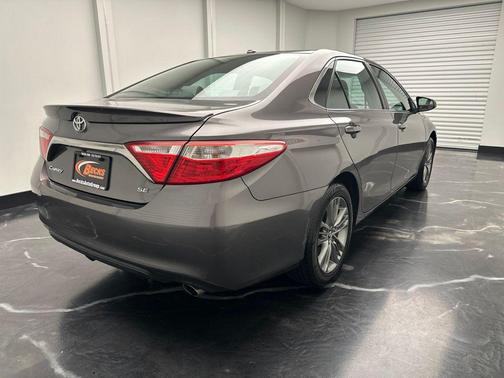 Predawn Gray Mica 2017 Toyota Camry SE