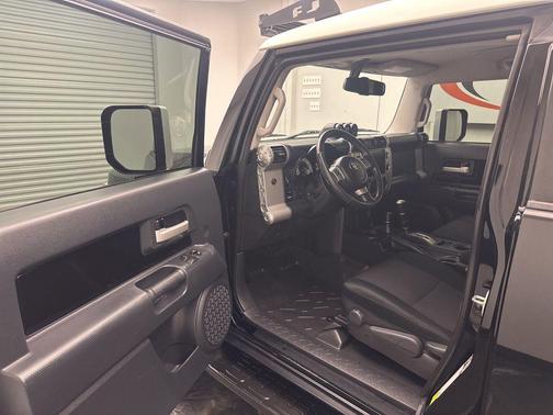2011 Toyota FJ Cruiser Base