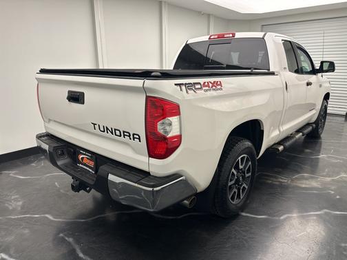 Super White 2018 Toyota Tundra SR5