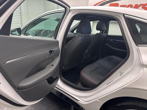 2022 Hyundai SONATA SEL Plus