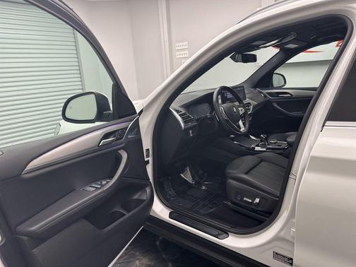 Alpine White 2022 BMW X3 sDrive30i