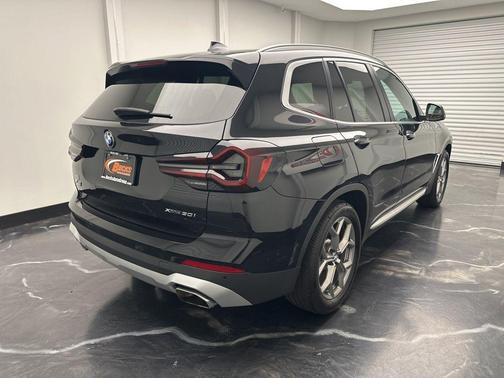 Black Sapphire Metallic 2023 BMW X3 xDrive30i