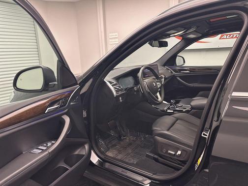 Black Sapphire Metallic 2023 BMW X3 xDrive30i