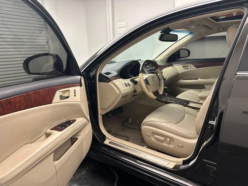 Cocoa Bean Metallic 2011 Toyota Avalon Limited