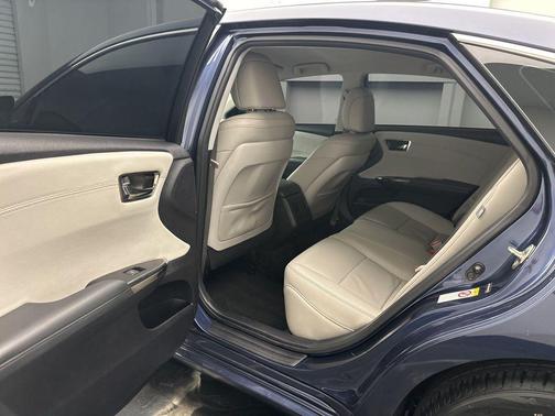 Parisian Night Pearl 2018 Toyota Avalon XLE