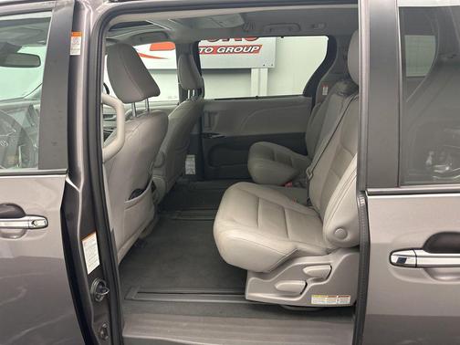 Predawn Gray Mica 2020 Toyota Sienna XLE Premium