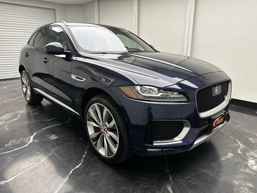 2018 Jaguar F-PACE S