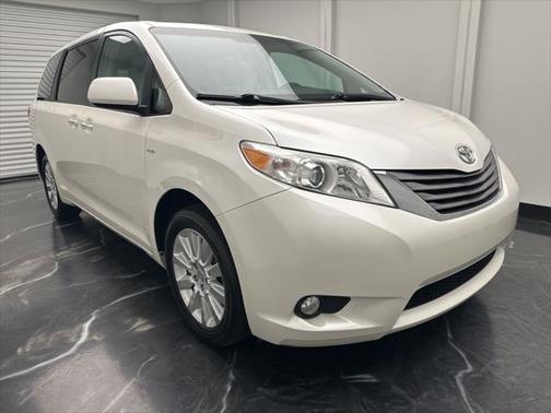 2016 Toyota Sienna XLE Premium