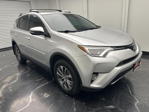 2016 Toyota RAV4 Hybrid XLE