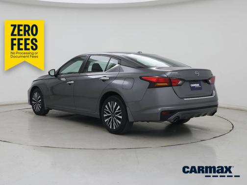 Gray 2023 Nissan Altima SV