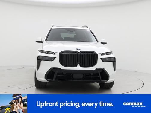 White 2024 BMW X7 xDrive40i