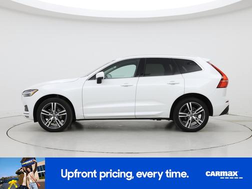 2021 Volvo XC60 T5 Momentum