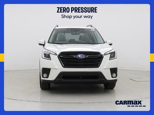 White 2022 Subaru Forester Premium