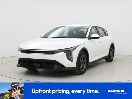 White 2025 Kia K4 LX
