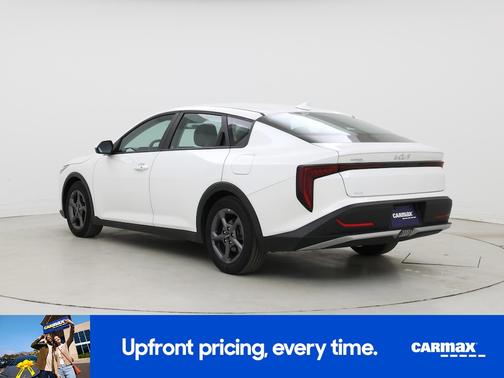 White 2025 Kia K4 LX