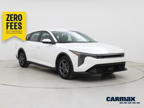White 2025 Kia K4 LX