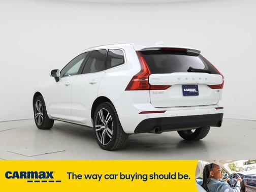 2020 Volvo XC60 T5 Momentum